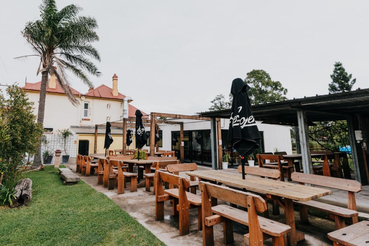 Holmesville Hotel Kültér fotó