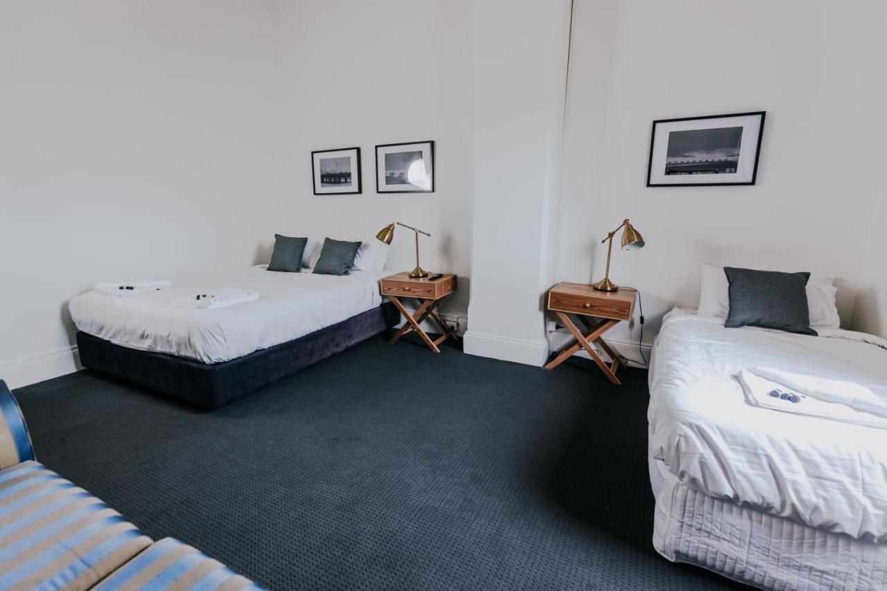 Holmesville Hotel Kültér fotó