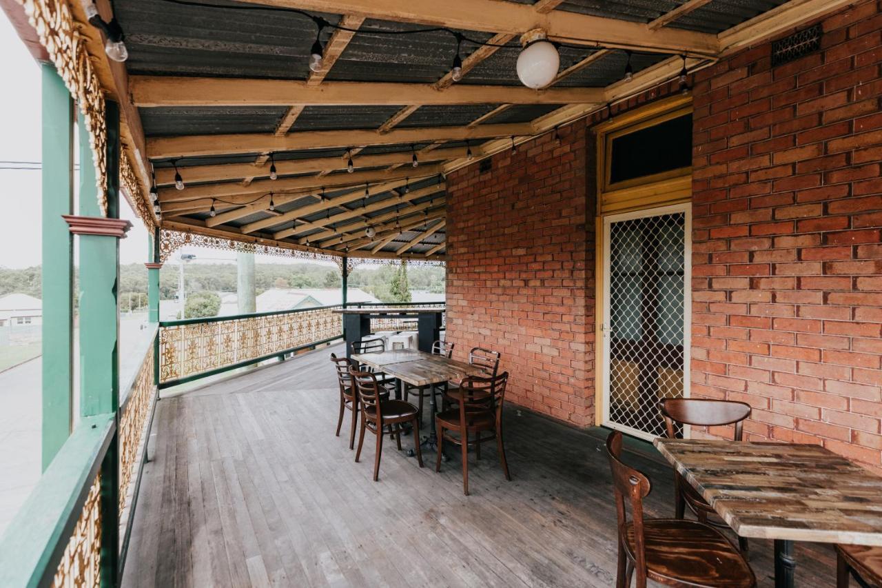 Holmesville Hotel Kültér fotó